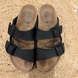 BIRKENSTOCK ARIZONA VEGAN PLATFORM SANDAL